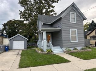 711 Barker St, Racine, WI 53402
