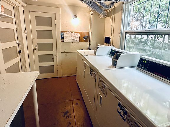 App-pay laundry room on-site