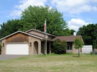 2267 Henna Ave N, Oakdale, MN 55128