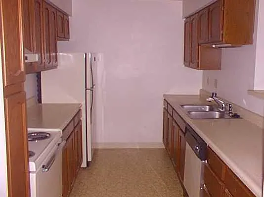 721 Keenway Cir #B — Photo 9