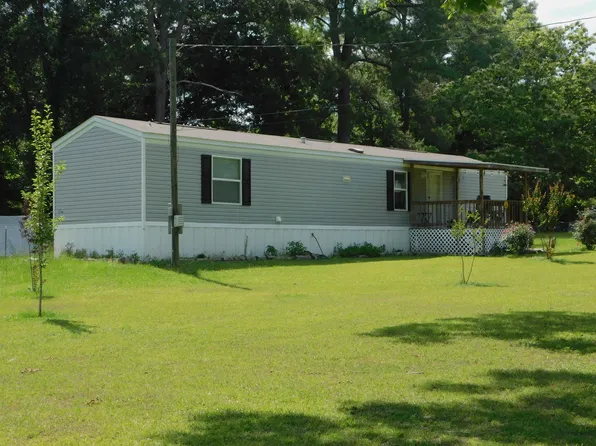 125 Hawkins Rd, Dozier, AL 36028