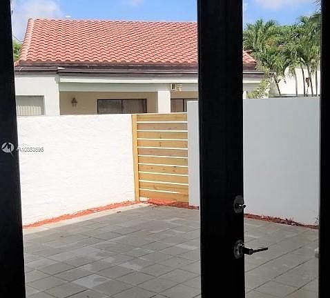 5th image of 10546 SW 118th Ave #10546