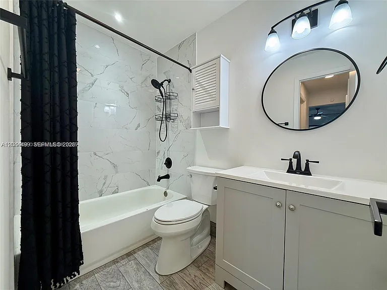 1044 S Independence Dr #1044I — Photo 6