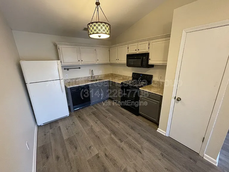 1231 Creve Coeur Crossing Ln #I — Photo 6
