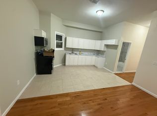 826 S 15th St #1, Newark, NJ 07108