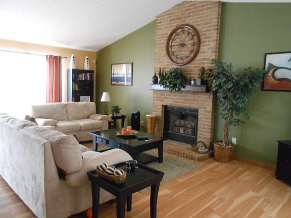4th image of 2080 Queens Meadow Ln