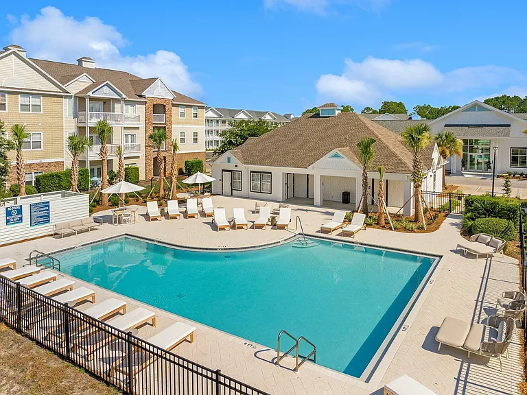 CoWorking Pool Area