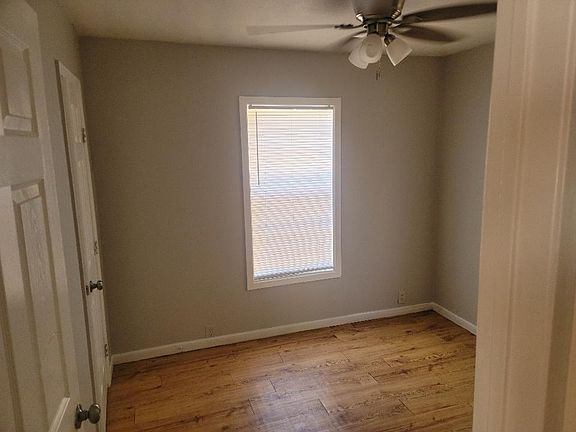 3rd image of 518 Military Dr
