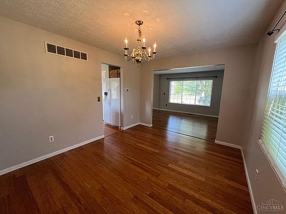 5th image of 6045 Glenngate Ct