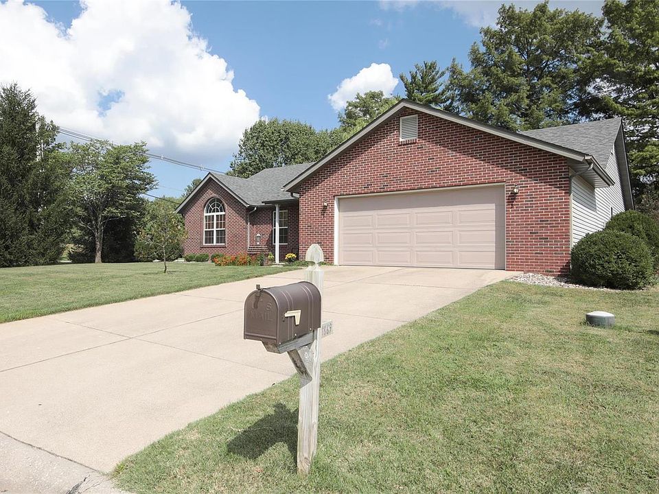 1st image of 1869 Spruce Hill Dr