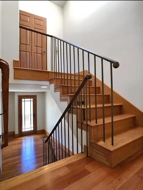 2 bed, 2.5 bath, 1449 sqft, $6,895 — Photo 4