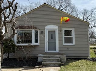 4617 Selhurst Rd, North Olmsted, OH