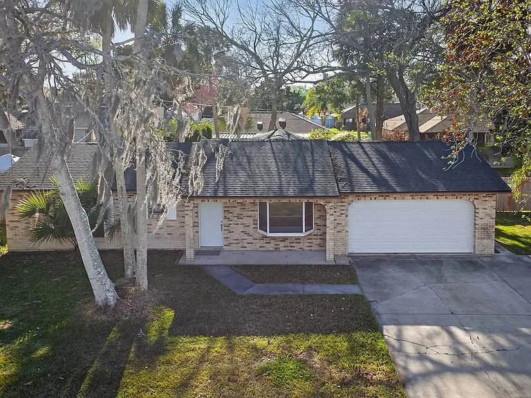 1956 Red Cedar Cir — Photo 1