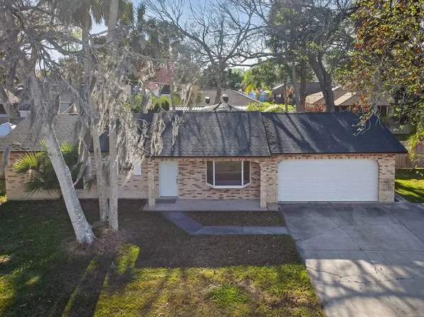 1956 Red Cedar Cir, South Daytona, FL 32119