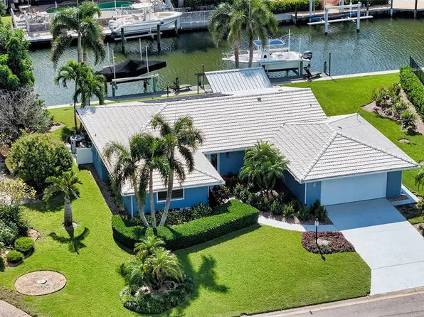 5569 Contento Dr, Sarasota, FL 34242