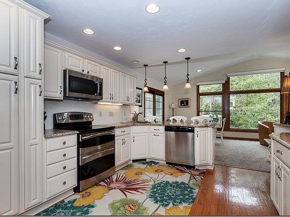 2nd image of 2435 Winesap Dr