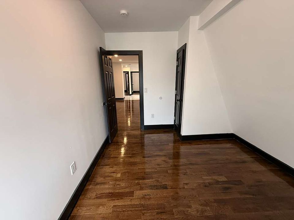 Bedroom #1