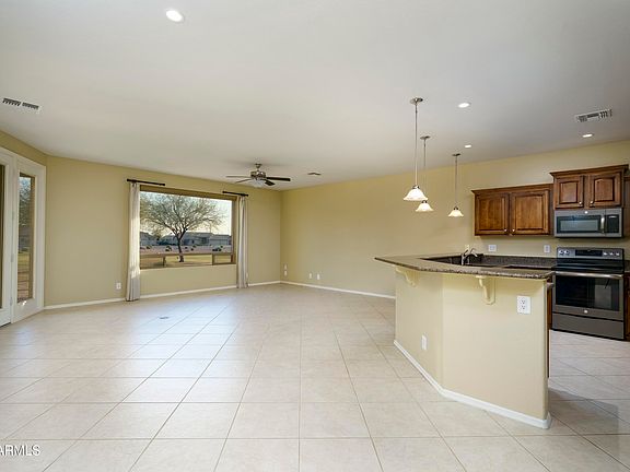 4th image of 2662 S SPRINGWOOD Boulevard #467