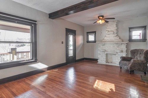 5th image of 3933 Holmes St