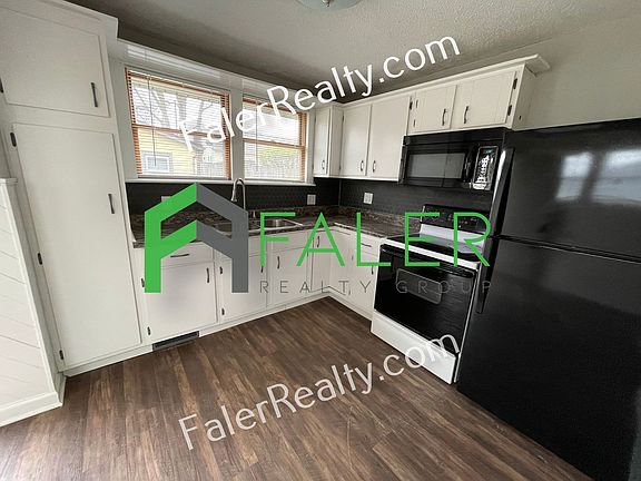 4th image of 944 Highridge Ave