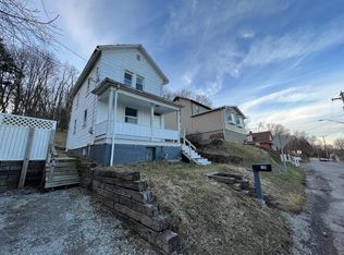 120 Hillside Way, New Castle, PA 16101