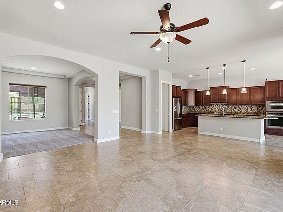 3rd image of 1328 W CAVEDALE Drive