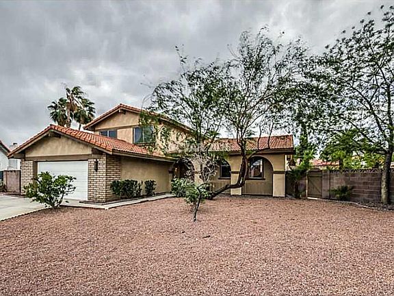 2nd image of 3711 Nambe Ct