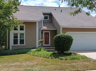 2100 Monday Dr, Elgin, IL 60123