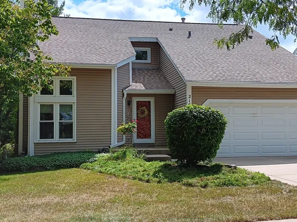 2100 Monday Dr, Elgin, IL 60123