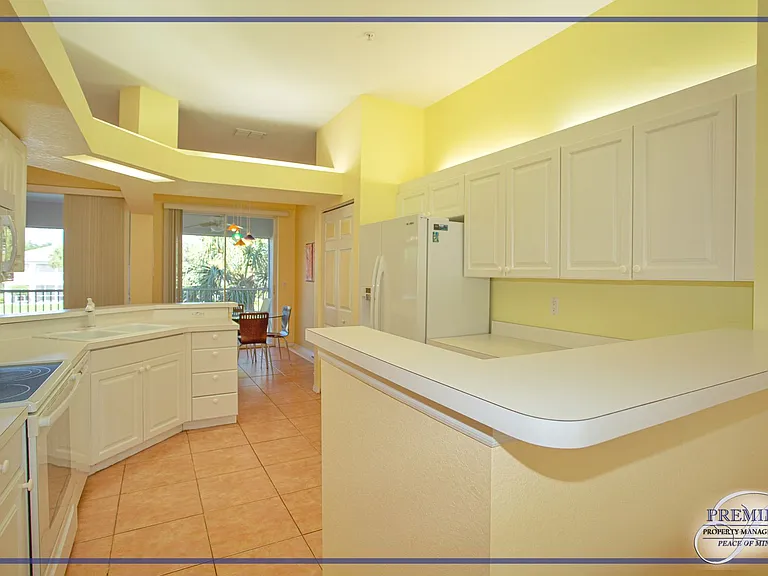 6855 Satinleaf Rd S #202 — Photo 30