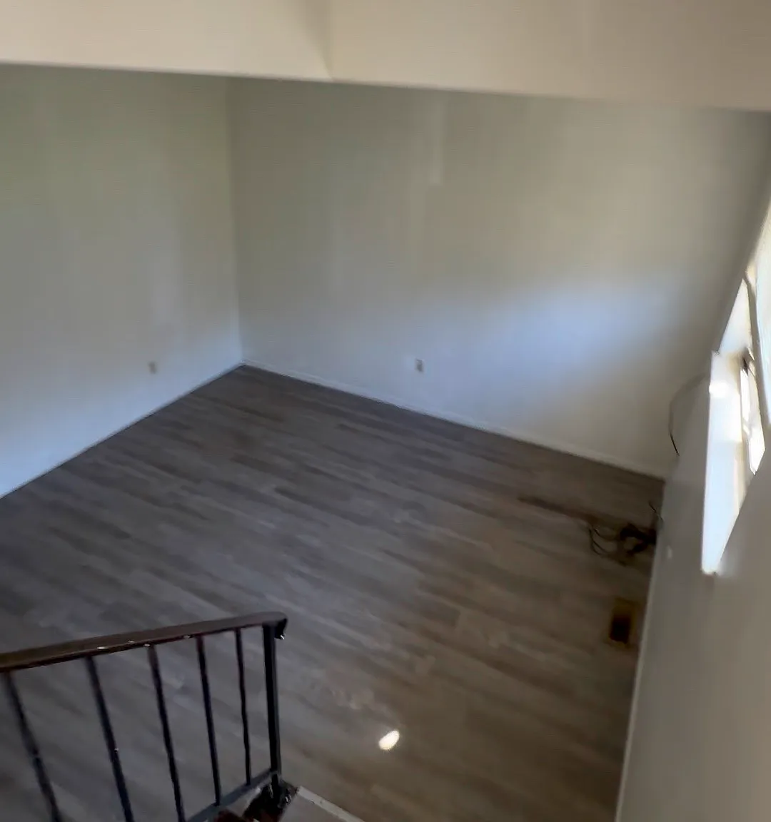 2 bed, $1,025 — Photo 1