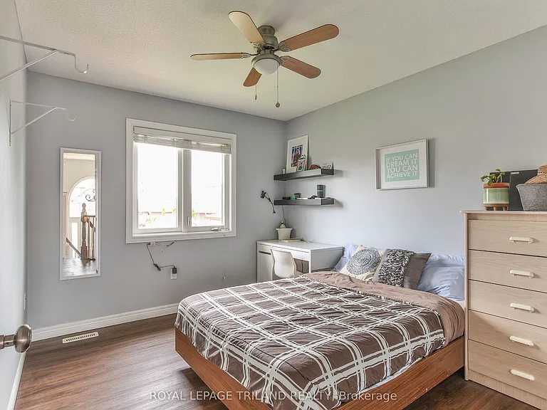 41 Owen Ct — Photo 24