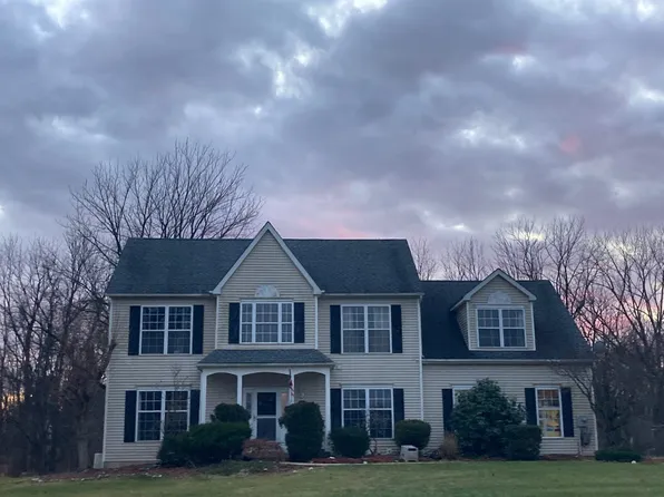 8 Old Canal Rd, Washington, NJ 07882