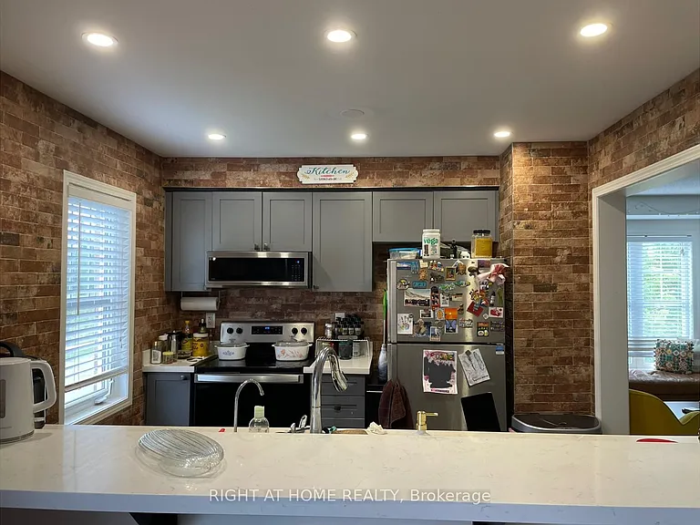 948 Brassard Cir — Photo 5