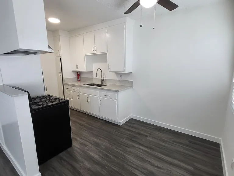 611 S Fir Ave — Photo 22