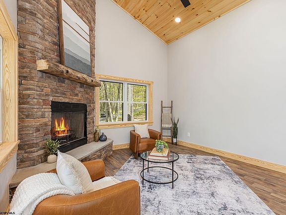 4th image of 280 Bluebird Dr