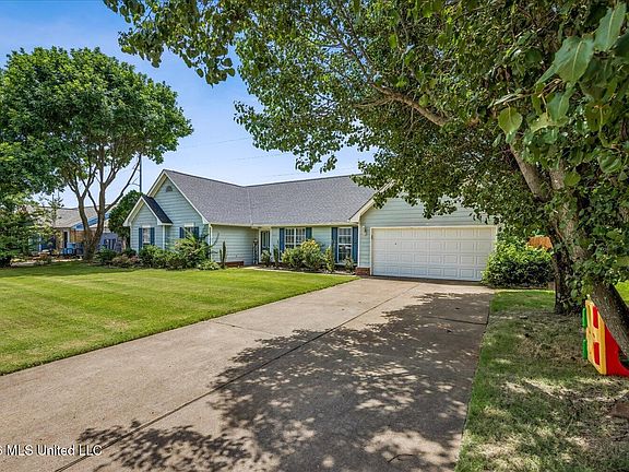 4th image of 7597 Woodshire Dr