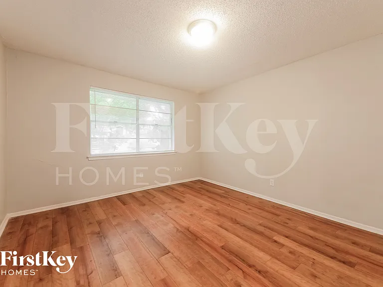 1109 Atlanta Dr — Photo 14