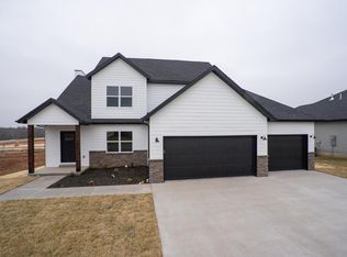 118 E Clayton Lane, Republic, MO 65738