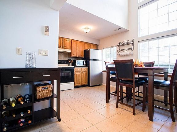2nd image of 120 Tall Oaks Dr Unit B