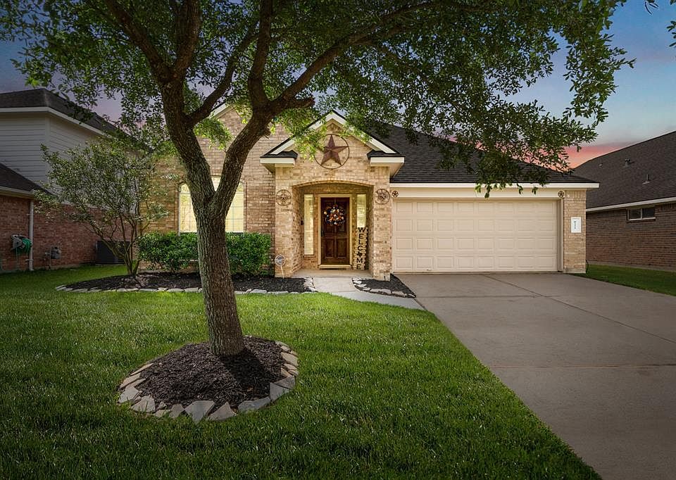 2nd image of 8111 Cove Timbers Ln