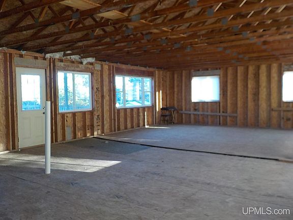 2nd image of 307 N 6th St #6