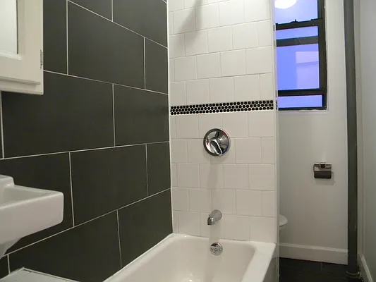 Rented by Big Square Realty LLC | media 14