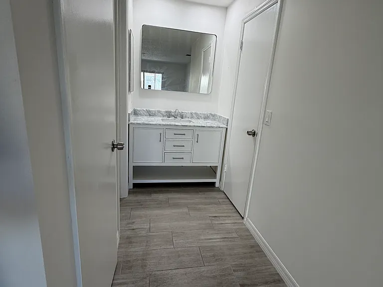 8042 Hook Cir — Photo 18