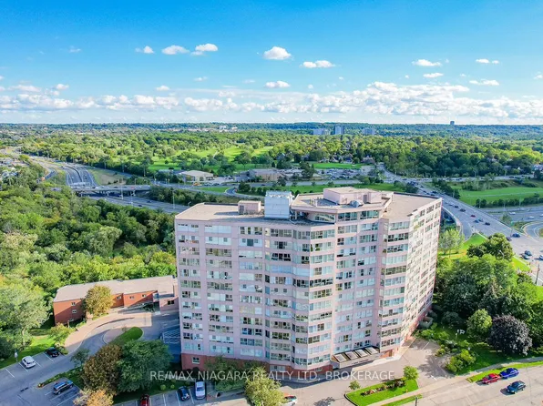 7 Gale Cres #1207, Saint Catharines, ON L2R 7M8