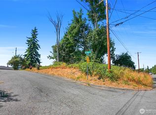 1 Xx Hawthorne St, Everett, WA 98201