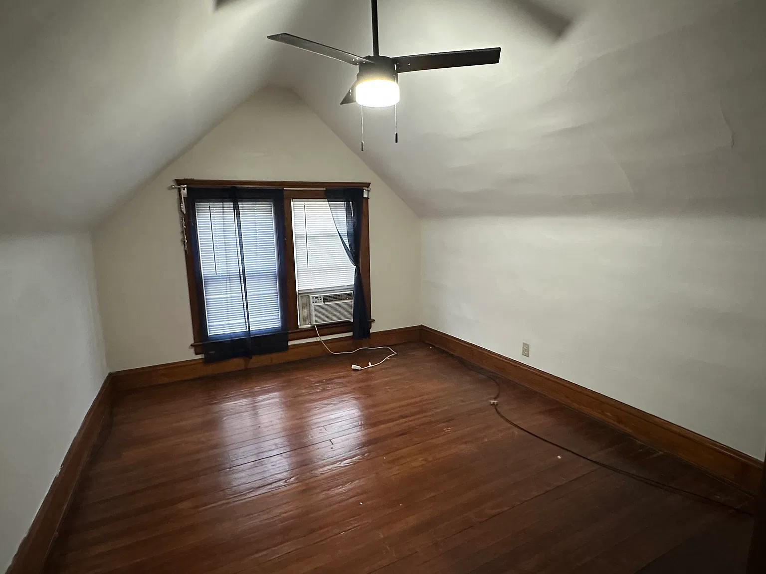 1 bed, 700 sqft, $895 — Photo 3