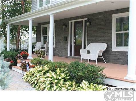 2nd image of 1323 Willow Dr