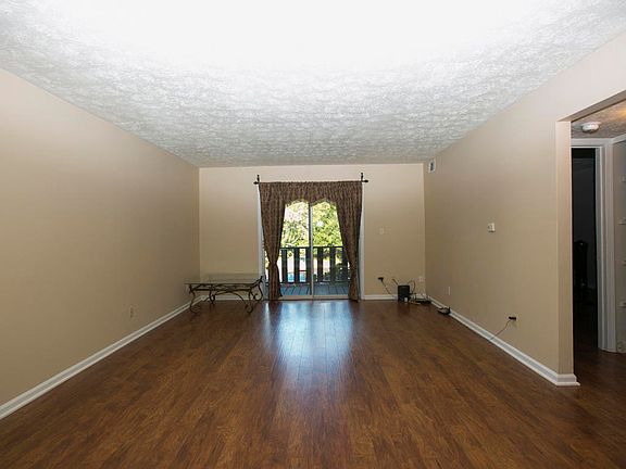 3rd image of 3508 Lodge Ln APT 222