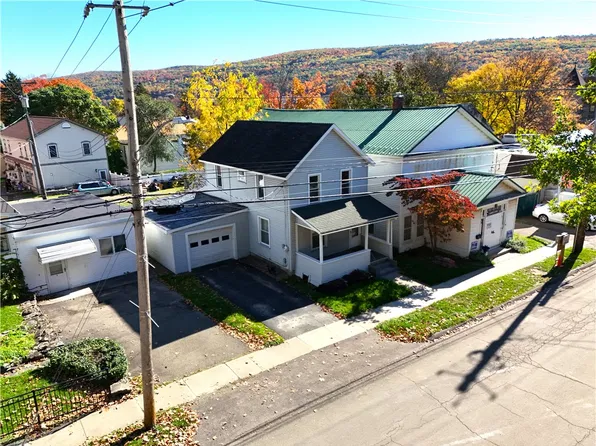 52 Main St, Hammondsport, NY 14840